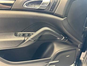 Porsche: Porsche Cayenne: 2017 г., 3.6 л, Автомат, Бензин, Кроссовер at lalafo.kg — 10 Porsche: Porsche Cayenne: 2017 г., 3.6 л, Автомат, Бензин, Кроссовер — 10