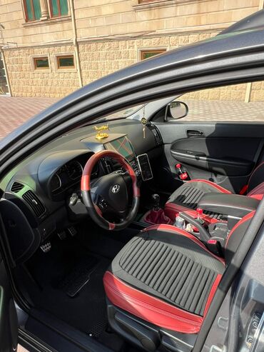 Hyundai: Hyundai i30: 1.6 l | 2008 il Universal — 7