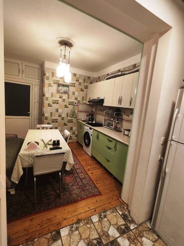 Köhnə tikili: Bakı, Yeni Günəşli Massiv D, 4 otaqlı, Köhnə tikili, 80 kv. m — 8