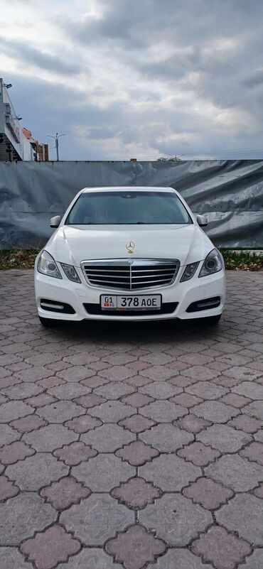 mercedes e200: Mercedes-Benz E 200: 2012 г., 1.8 л, Автомат, Бензин, Седан