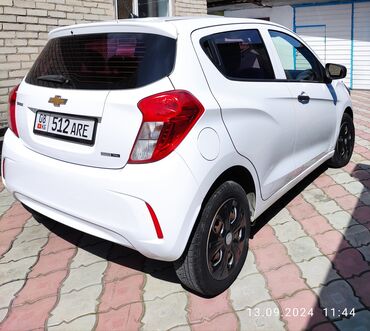 машина avante: Chevrolet Spark: 2018 г., 1 л, Автомат, Бензин, Хэтчбэк