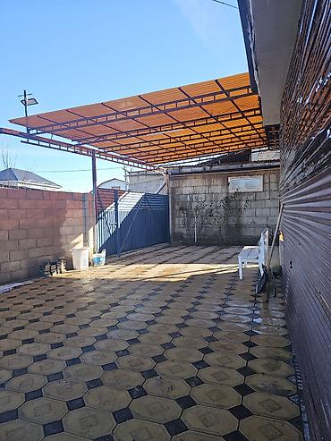 Продажа коттеджей и домов: Нижняя Ала-Арча районунда өзүнүн көлмөсү бар үй сатылат. Жер — 9