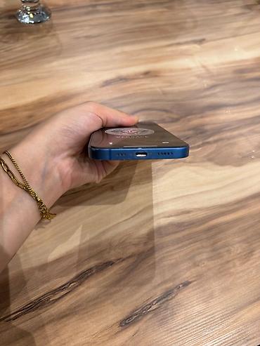 poco telefon: IPhone 13, Mavi, Face ID — 5