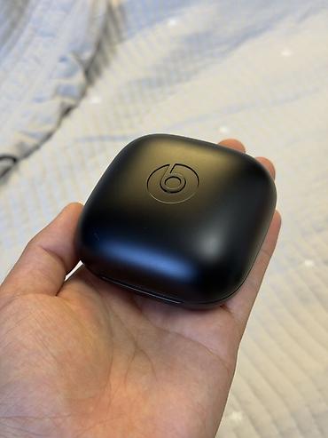 отдаю: Beats Powerbeats Pro — полностью беспроводные спортивные наушники с — 3