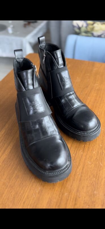 Botinka və botilyonlar: Ölçü: 39, İşlənmiş — 2