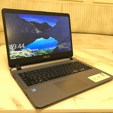 notbuklar: Yeni ASUS 15.6 ", Intel Pentium, 128 GB