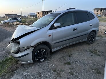 Nissan: Nissan Almera Tino: 2005 г., 1.8 л, Механика, Бензин, Минивэн
