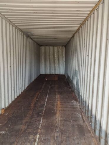 продаю утепленный контейнер морской 20 тонник: Продаю морской контейнер 40 тонник. В хорошем состоянии 3 штук.
тел