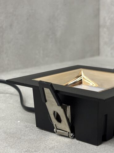 Spot lampalar: Müxtəlif ölçülərdə və işıq gücündə olan spot çeşitlərimiz var — 10