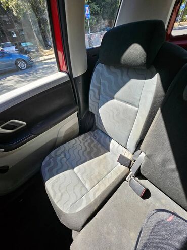 Skoda: Skoda Roomster: 1.4 l | 2007 г. 257900 km Van body type — 8