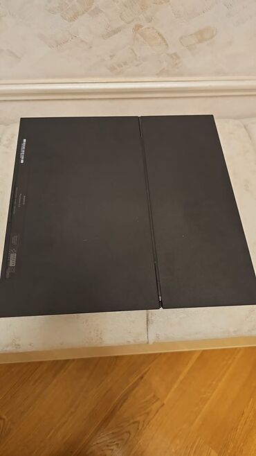 PS4 (Sony Playstation 4): Sony PlayStation 4 (PS4) oyun konsolu Xüsusiyyətlər: - Model: PS4 — 2