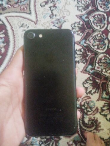 rəsmi 14 c: İphone 7
pil 77
xaçmaz
32 yaddaş
ekranda azca çat var var