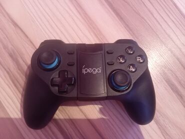 Telefon üçün gamepadlar, triggerlər: IPega markalı bu qara rəngli oyun kontrolleri mobil cihazlar üçün