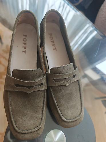 Qadın ayaqqabıları: Poppy qadın loaferləri - Model: Klassik penny loafer üslubu - — 1