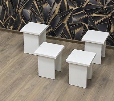 bağ stol stul: Minimalist dizayna malik kompakt masa və 4 taburet dəsti. 1 ədədi 15 — 1