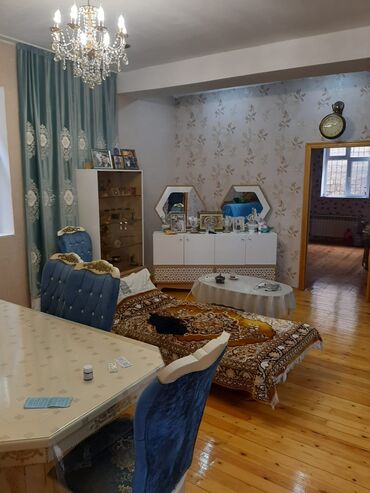 Həyət evləri və villaların satışı: 250kv 2 mertebe yuxarda 4 otaq asagida 4 otaq evin uzunluğu -da lalafo.az — 16 Həyət evləri və villaların satışı: 250kv 2 mertebe yuxarda 4 otaq asagida 4 otaq evin uzunluğu — 16