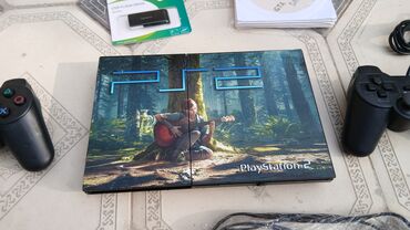 PS2 & PS1 (Sony PlayStation 2 & 1): Playstation 2 əla vəziyətdə Həm disklə işləyir həmdə flaşka ilə 9 ədəd — 8