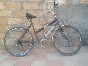 velosibedler: İşlənmiş Şəhər velosipedi Stels, 28", Ünvandan götürmə