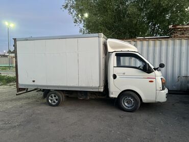 фуры грузовые: Легкий грузовик, Hyundai, Стандарт, 2 т, Б/у