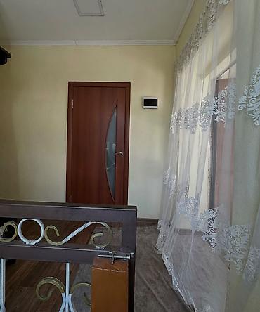 Кыймылсыз мүлк: 🏡 🚨 Ак-Ордо 1 конушунда ыңгайлуу жана бардык шарты бар үй сатылат 🚨 — 7