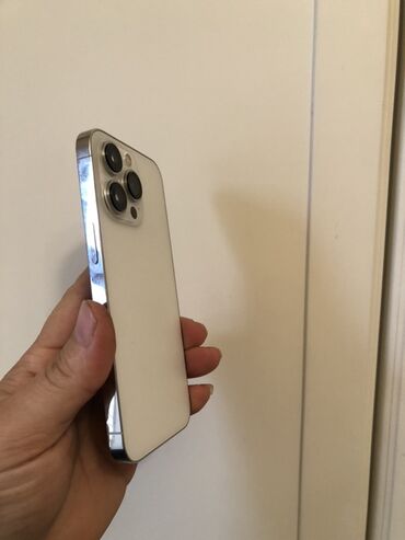 Apple iPhone: IPhone 13 Pro, 256 GB, Ağ, Simsiz şarj, Face ID — 13