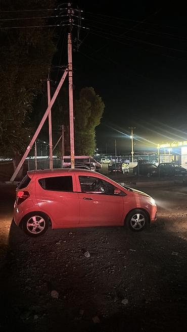 продаю ласетти: Chevrolet Spark: 2018 г., Бензин, Хэтчбэк — 4