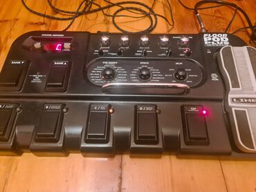 Səs avadanlığı: İşlənmiş Gitara gücləndiricisi, 20 Vt