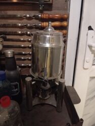 Paslanmayan poladdan klassik çay/isti içki dispenseri. - Material