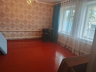 Продажа коттеджей и домов: Продаю дом. По ул Жаштык. Цена договорная. Обращаться по телефону или at lalafo.kg — 11 Продажа коттеджей и домов: Продаю дом. По ул Жаштык. Цена договорная. Обращаться по телефону или — 11