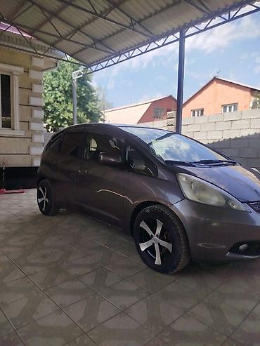 fit 2012: Honda Jazz: 2013 г., 1.2 л, Механика, Бензин, Хэтчбэк — 2