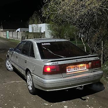 subaru forest: Mazda 626: 1987 г., 2 л, Механика, Бензин, Лифтбек — 3