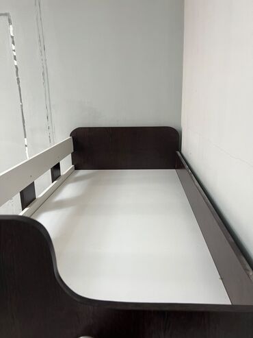 Двухъярусные детские кровати: Двухъярусная детская кровать, ЛДСП — 7