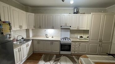 Долгосрочная аренда домов: 220 м², 8 комнат, Утепленный, Балкон застеклен, Кондиционер at lalafo.kg — 5 Долгосрочная аренда домов: 220 м², 8 комнат, Утепленный, Балкон застеклен, Кондиционер — 5