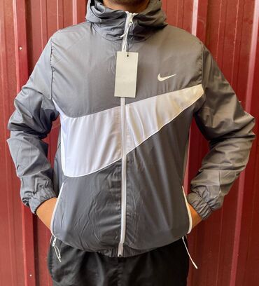 Jakne za prelazni period: Muške jakne za jesen tanji S,M,L,XL,XXL veličine za 5500 din
pb — 10