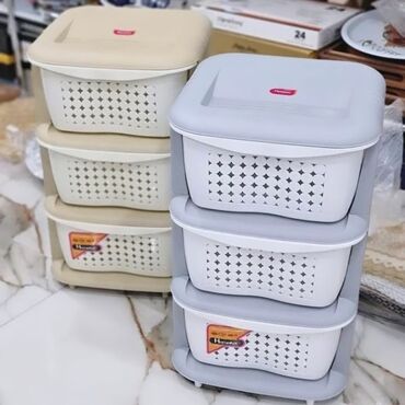 Digər qab-qacaq və mətbəx ləvazimatları: Meyvə-tərəvəz yiğmaq uçun polkalar 3 mertebe tekerli ve 4 mertebe — 13