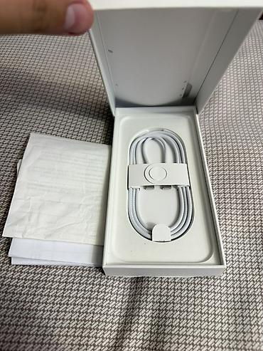 iphone 14 pro maxs: IPhone 18 Pro Max, 256 GB, Bordo, Simsiz şarj — 4
