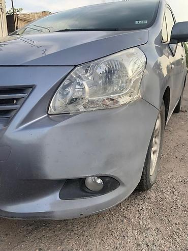 Унаа сатуу: Toyota Verso: 2009 г., 2 л, Кол менен иштөөчү, Дизель, Вэн/Минивэн — 4
