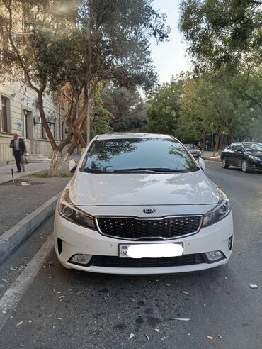 Kia: Kia K3: 1.6 l | 2016 il Sedan