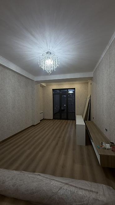 3 кв асанбай: Аренда офисов, 100 м², В жилом комплексе, С отдельным сан узлом — 10