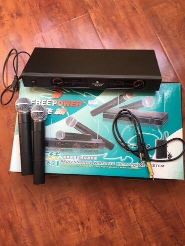 Вокальные микрофоны: Радиосистема с 2 беспроводными микрофонами — 3