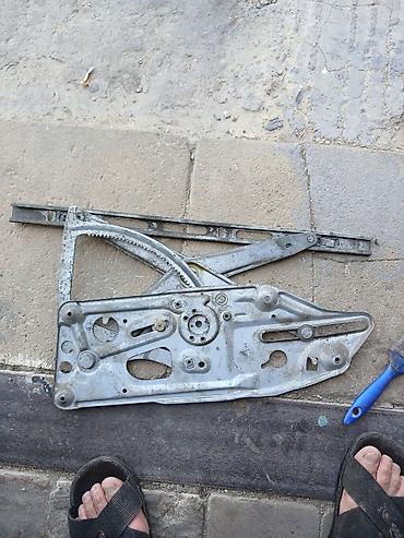 şüşə: Mersedes s600 qabaq sol suseqaldiran.Avtomobil üçün əl ilə idarə — 1
