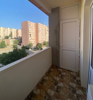 Köhnə tikili: Bakı, Yeni Günəşli Massiv V, 4 otaqlı, Köhnə tikili, m. Xalqlar Dostluğu, 100 kv. m -da lalafo.az — 15 Köhnə tikili: Bakı, Yeni Günəşli Massiv V, 4 otaqlı, Köhnə tikili, m. Xalqlar Dostluğu, 100 kv. m — 15