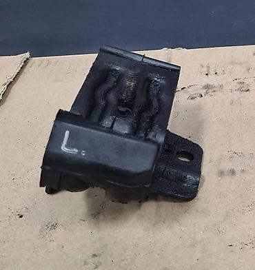 Car Engine Mounts: NOSAC MOTORA 2,7TD ZA NISSAN TERRANO OD 1985. DO 2005. GOD at lalafo.rs — 1 Car Engine Mounts: NOSAC MOTORA 2,7TD ZA NISSAN TERRANO OD 1985. DO 2005. GOD — 1