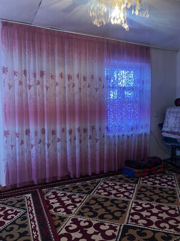 дом в киргизии: 100 м², 4 комнаты, Старый ремонт Без мебели