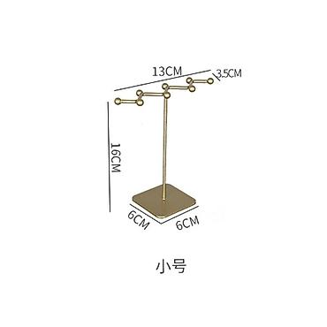 Манекены: Продаю торговое оборудование листайте Манекены В наличии 4 штуки — 9