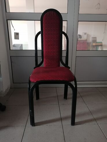 Setovi stolova i stolica: Okrugli kafe/ugostiteljski sto sa metalnom bazom + stolice - Sto — 15