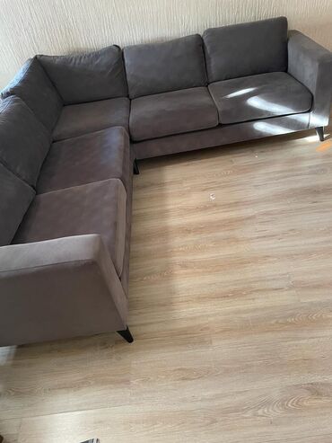 мягкий мебель бу: Продаю мягкий диван 🛋️ Размер 2,45\2,45 Состояние отличное 🔥 Качество