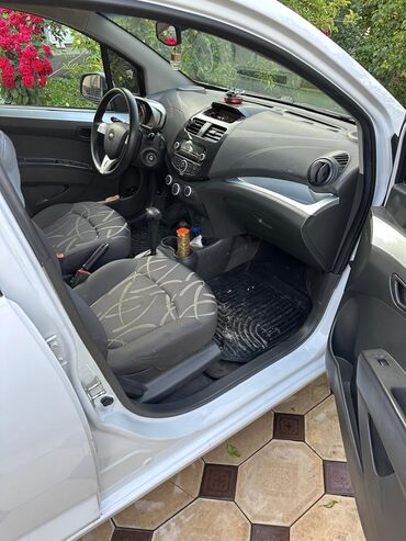 Chevrolet: Chevrolet Spark: 2014 г., 1 л, Автомат, Бензин, Хэтчбэк — 7