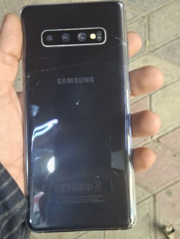 soyuducular ikinci el: Samsung Galaxy S10, цвет - Черный, Битый