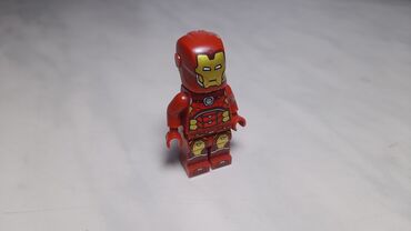 вещи бу купить: Fərqli geyim formalarına malik bir neçə LEGO hərbçi fiquru. Bu
